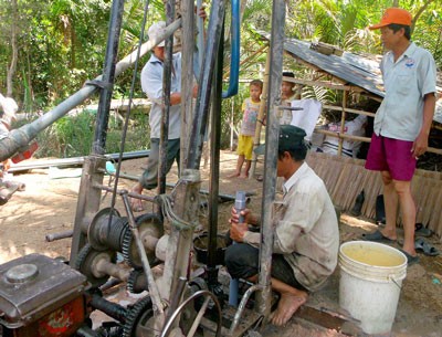 Over exploitation of underground water might result in disappearance of Ca Mau Peninsula into the sea (Photo: SGGP) Over exploitation of underground water might result in disappearance of Ca Mau Peninsula into the sea (Photo: SGGP)